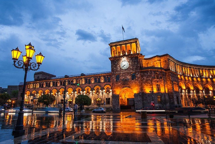 Dilemmas of 2022 and Challenges Facing Armenia in the Next Year