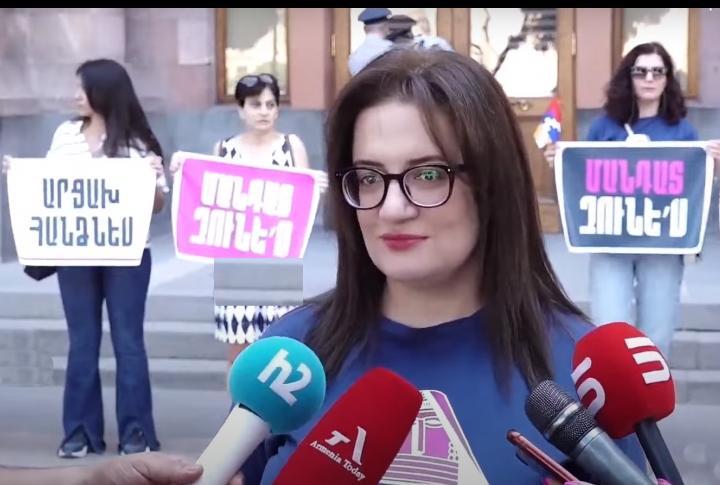 Women hold protest rally against Armenian government’s policy on Artsakh