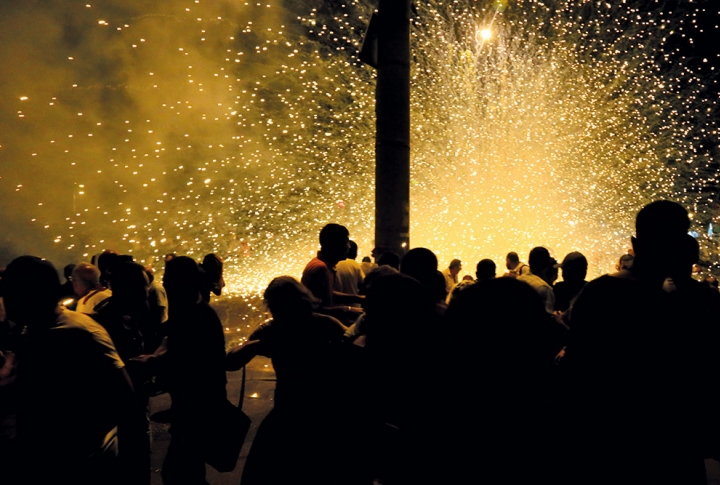 Madmen or Heroes? Making sense of the Erebuni Standoff